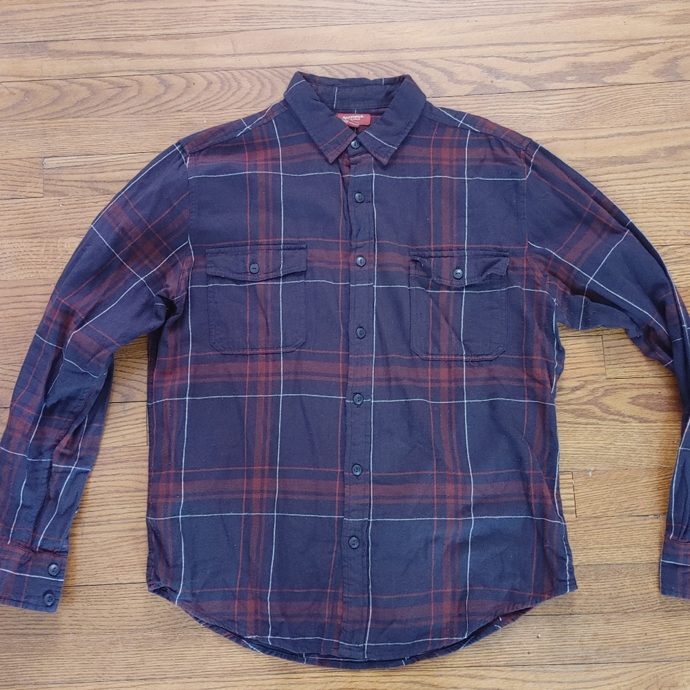 Men's plaid shirt.